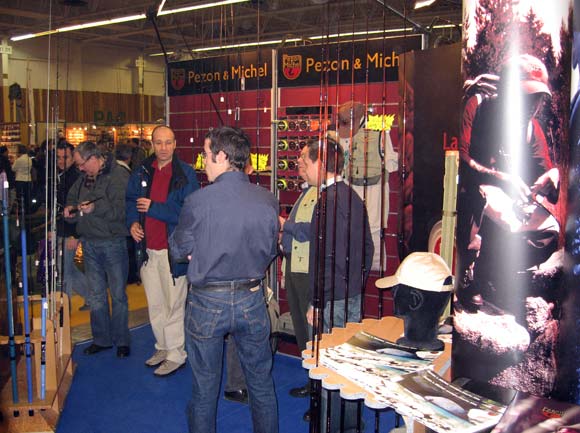 Pezon & Michel présentait le matériel mouche de sa gamme 2006 